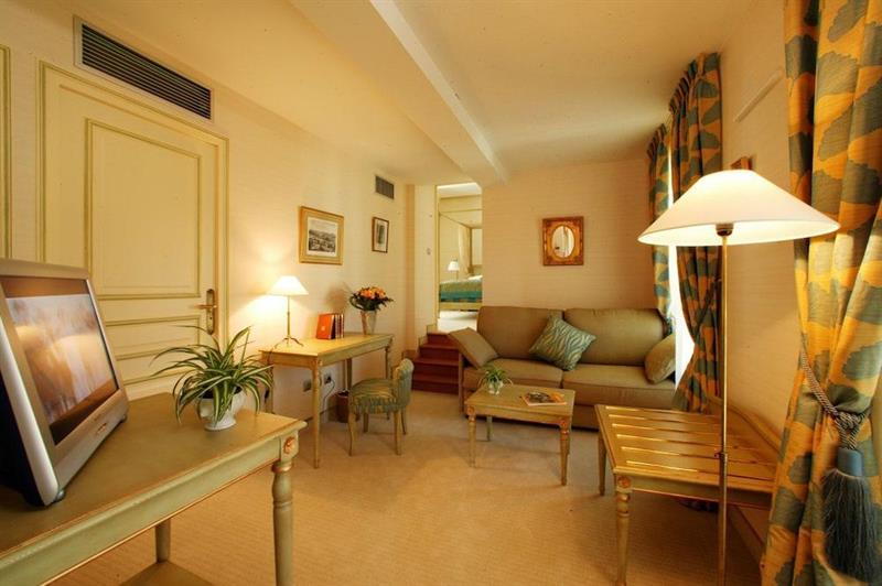 Au Grand Hotel De Sarlat - Pavillon De Selves מראה חיצוני תמונה